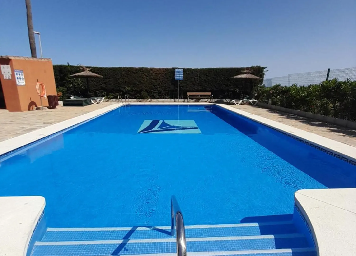 Apartamento Duplex Con Piscinas Y Maravillosas Vistas Al Mar Estepona 0*,  Spain